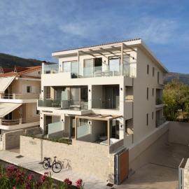 Nerea by the sea Suites, ξενοδοχείο στη Ναύπακτο