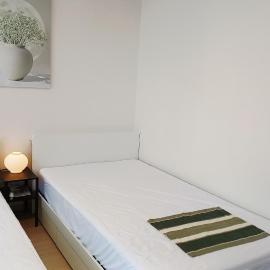 무료주차 수원역차량 5분 행궁동차량7분, hotel u gradu 'Suwon'