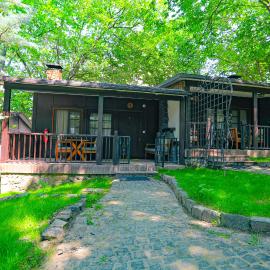Fatsa Belediyesi Çerkezler Tepesi Bungalov Otel, hotel Fatsában