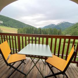 Granges d'Arvieux, Splendide T2, Rdc, Vue dégagée, hotel in Arvieux