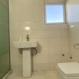 House ix hotel and service apartment, hótel í Kaduna