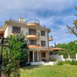 Villa B&B, hotel u gradu Varna City