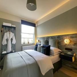 Cosy Room In homestay, hotel in Hale