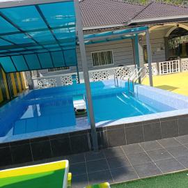 DChemara Mizi Homestay Swimming Pool, хотел в Sik