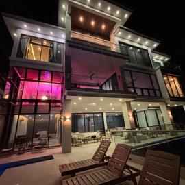Skyfall villa ocho rios โรงแรมในเซนต์แมรี
