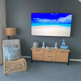 Corrigans Beach View Apartment 211، فندق في Batehaven