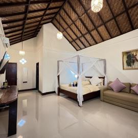 Sumatra Cheeky Monkeys Villa, Trekking and Tours, hotel in Bukit Lawang