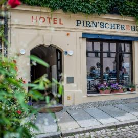 Pirnscher Hof - Hotel Garni، فندق في بيرنا