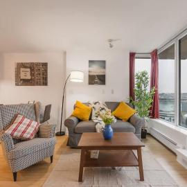 Stylish Vancouver Condo with City Views