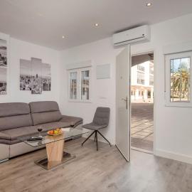 New apartment with pool, 10 mins walk from beach, hotel Malaga városában