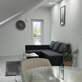 Rems Home - Ferienwohnung in Winnenden bei Stuttgart, хотел в Виненден