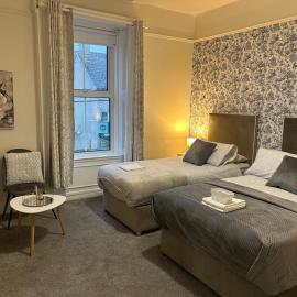 Town Guest House, ξενοδοχείο σε Newbridge