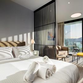 Irinis 150 Urban Luxury Studios by Sweet Keys, Hotel in Limassol