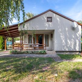 Familia Nyaraló 180, hotel a Balatonmáriafürdő