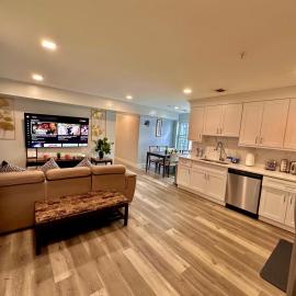 The Classy Suite - 2BR with Free Parking