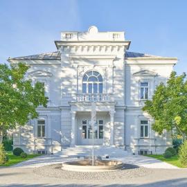 Villa Romana Apartments with Terrace & Private Entrance, hotel in Baden