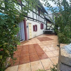 Newly renovated 2 bedroom apartment, hotel Blaesheimben