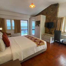 Nautical Inn