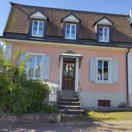 bnb Schwyzerhüsli, хотел в Oberwil