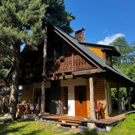 Leśna Ostoja, hotell i Porażyn