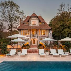 Villa des Rêves - Padel, Piscine, Jacuzzi, proche Deauville, hotel in Villers-sur-Mer