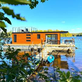 Parc de l'Île Melville 1 - Maison flottante