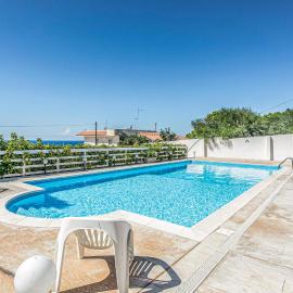 Beach Front Home In Scicli, hotel a Scicli