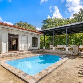 Tropical Oasis with Casita — Minutes to Tamarindo, hotel in Villarreal