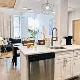 Spacious Three-Bedroom, Sleeps 6, Downtown Providence, Hotel in Providence