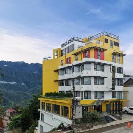 Lestar Hotel Sapa، فندق في سابا