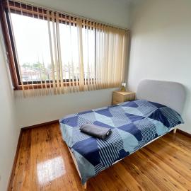 Cozy Single Room in Spacious House - L8