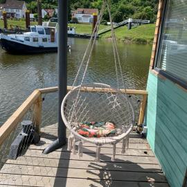 Hausboot Arneburg, hotell sihtkohas Arneburg