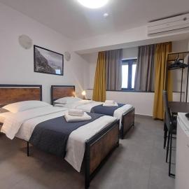 G Residence, hotel in Ploieşti