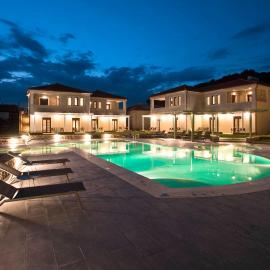 Imathoessa, hotel di Gialova