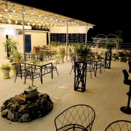 Retro Homestay Hạ Long, hotel in Ha Long