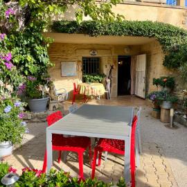 locastillon, hotel in Castillon-du-Gard