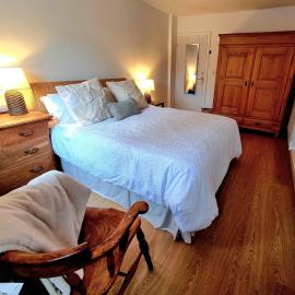 Allestree Bedroom with own shower and entrance