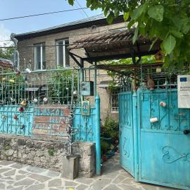 Hotel Artist's House, hotel in Tʼetʼri Tsqaro