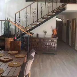 House -Sleeps 6-Garden-Fireplace