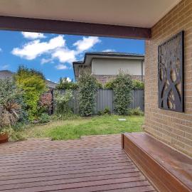 Cozy Retreat in the Heart of Craigieburn, hotel a Craigieburn