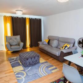 Modern 2 bedroom Terrace, hotel in Woolwich