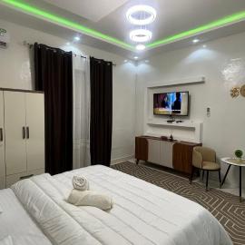 Chambre meublée