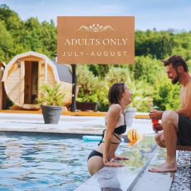 Resort TimAJA - pool, massage pool, sauna, hotelli kohteessa 