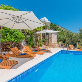 Villa Betelgeuse, Hotel in Jesenice