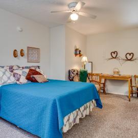 Historic Delphi Studio: Walk to Main St & Creek, hotell sihtkohas Delphi