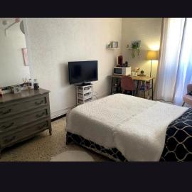 loue chambre chez l'habitant