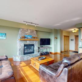 Glacier Lodge 103, hotel in Big White
