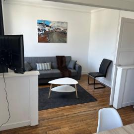 Charmant appartement en centre-ville, hotel a La Loupe