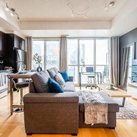 Luxury Suite w Stunning City Views - The Roland