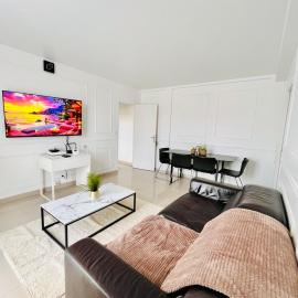 Appart Lumineux et Cozy à 25 min de Paris, Hotel in Boissy-Saint-Léger
